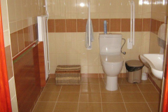hivatal_akadalymentesitese125